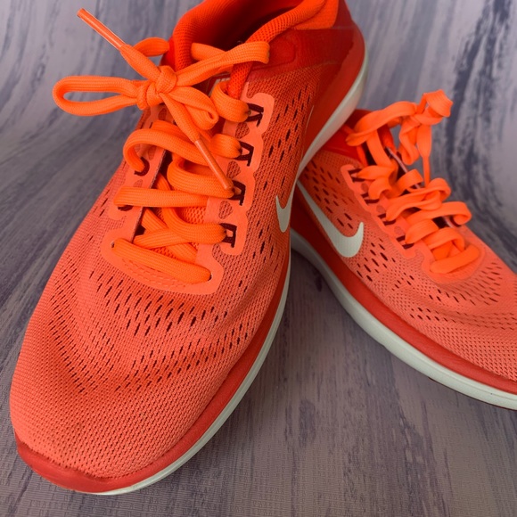 🥳🎀 Host Pick 🎀🥳 Nike Womens Flex 2016 Red Orange Running Shoes Sneakers … - Picture 2 of 10